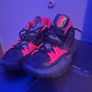 Kyrie Basketball shoes